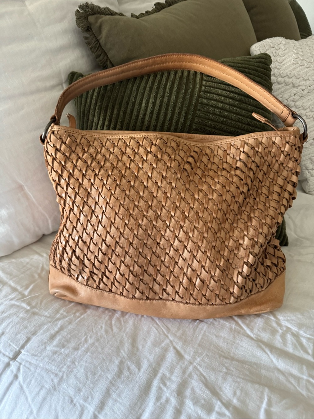Woven Leather Hobo Bag - Tan